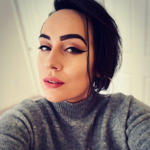 Meet your Posher, Diana